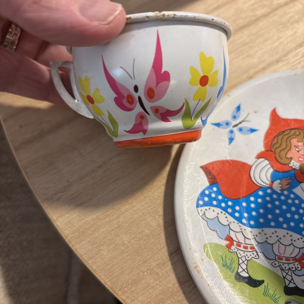 Vintage red riding Hood Big Bad Wild Tea Plate And Cups Metal Toy Replacement - Picture 8 of 10